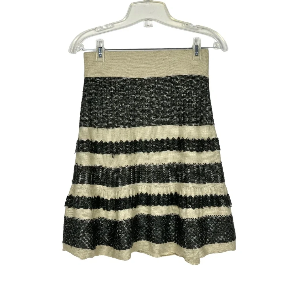 Cambridge Dry Goods Sweater Skirt Gray and Cream Mixed Fibers